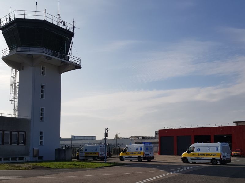 Aéroport Lyon-Bron - VINCI Airports