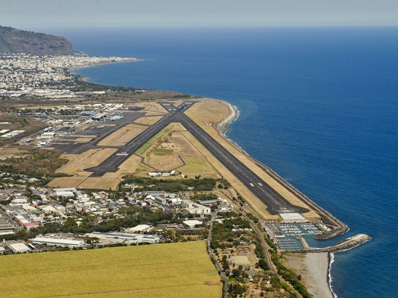 Aéroport La Réunion Roland Garros